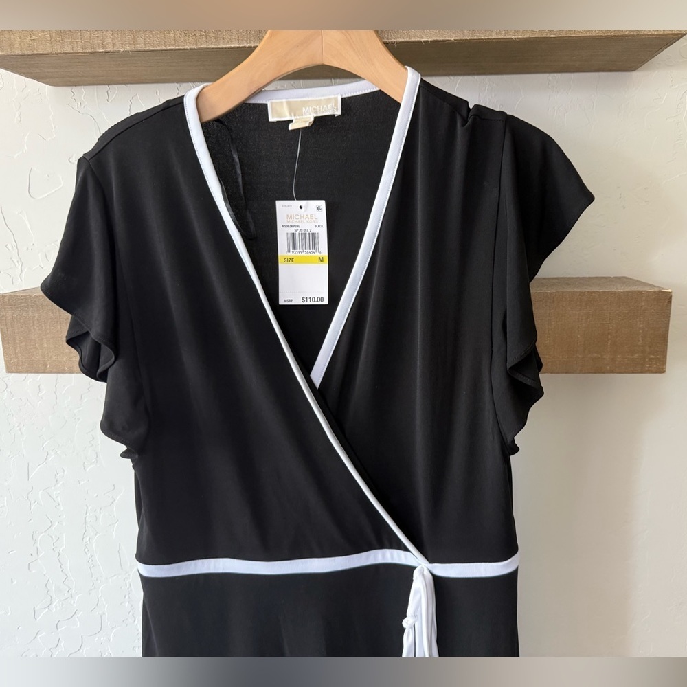 Michael Kors|Black faux Wrap Dress with White Trim,NWT in size medium•••Classic - Picture 3 of 12